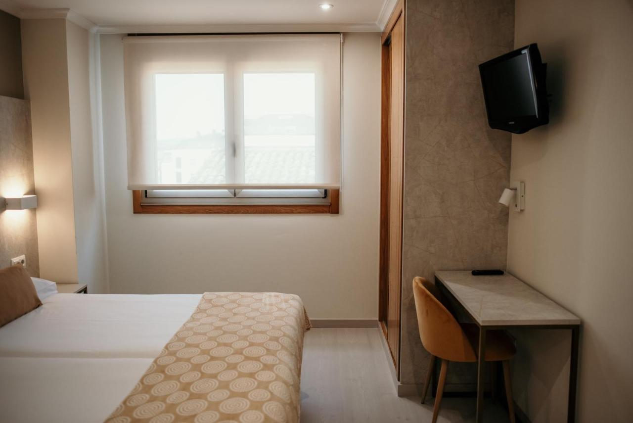 Pension Berenguela Melide Exteriér fotografie